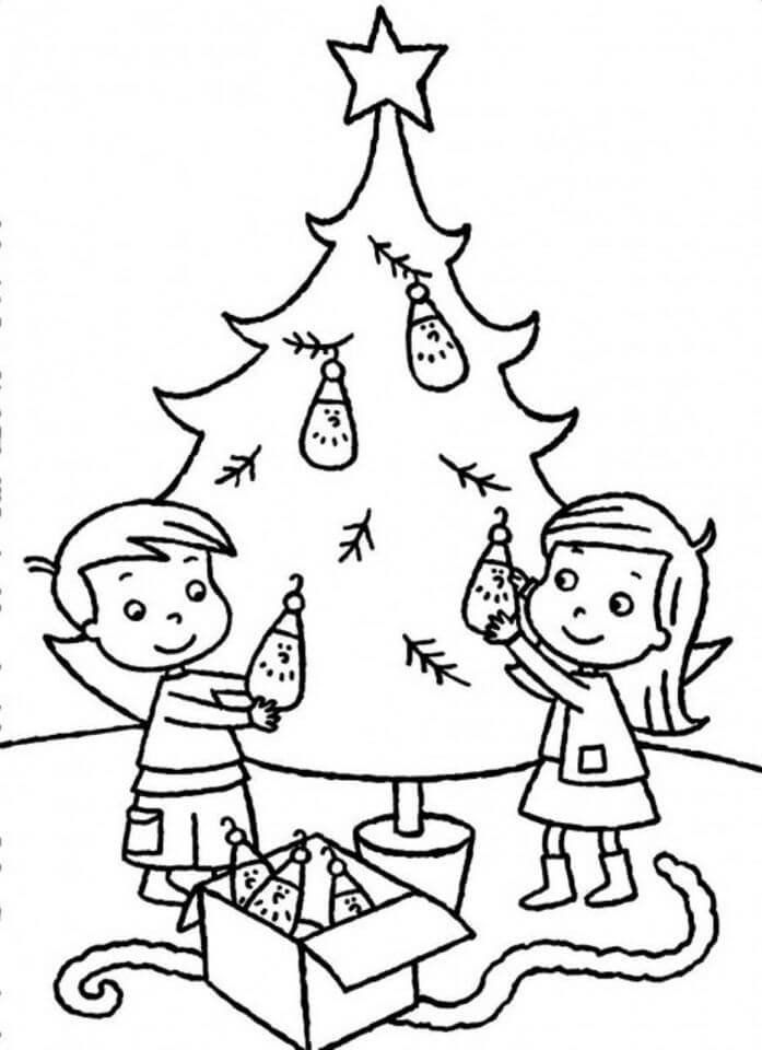الأطفال يقومون بتزيين شجرة عيد الميلاد تلوين
